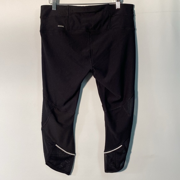 Reeebok RBX - stretch 3/4 pants. Size XL - Picture 2 of 8